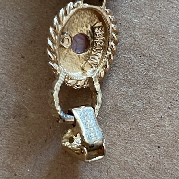VINTAGE SARAH COVENTRY GEMSTONE , goldtone bracelet, stamped - Picture 5 of 6